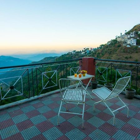 Livingstone 2Bhk Cozy Homestay In Kasauli Hills エクステリア 写真