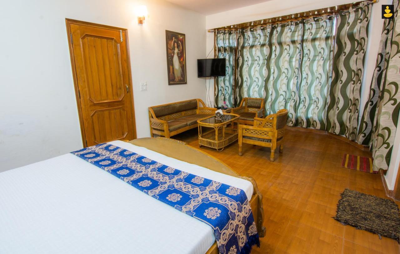 Livingstone 2Bhk Cozy Homestay In Kasauli Hills エクステリア 写真